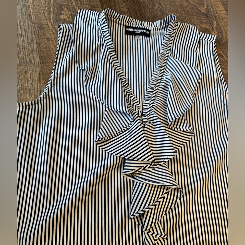 Karl Lagerfeld Women’s Sleeveless Blouse Striped Ruffle Button Up Size S